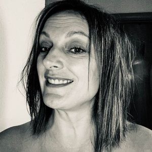 Meet your Posher, Deanna